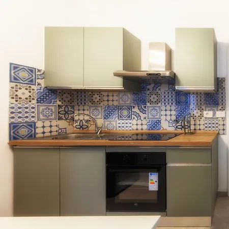 Apartment Casa Azzurra 1 *